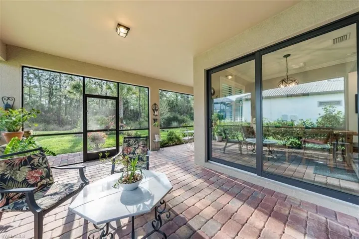 6828  Winding Cypress  DR, Naples, FL 34114