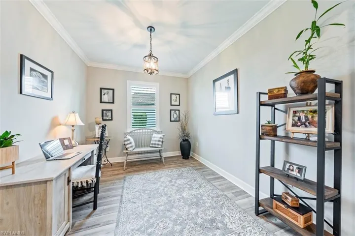 6828  Winding Cypress  DR, Naples, FL 34114