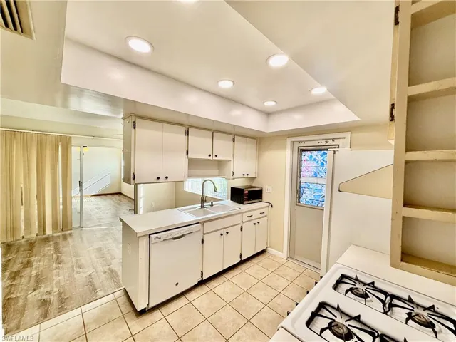 9 Palm Blvd, Lehigh Acres, Florida 33936