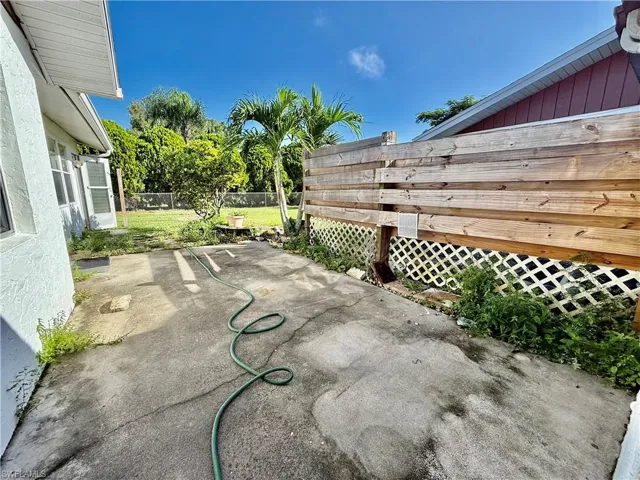 9 Palm Blvd, Lehigh Acres, Florida 33936