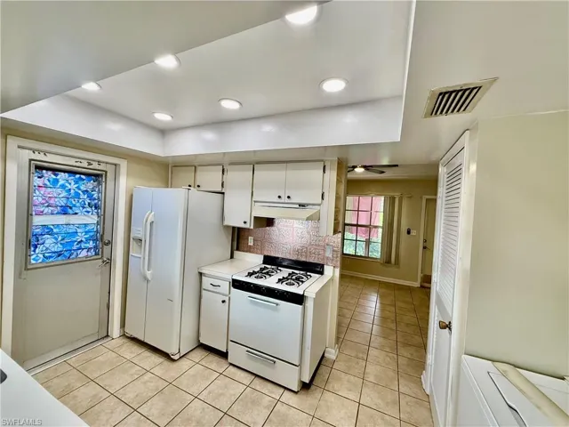 9 Palm Blvd, Lehigh Acres, Florida 33936