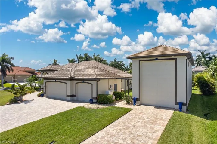1725 Sw 52nd Ter, Cape Coral, Florida 33914