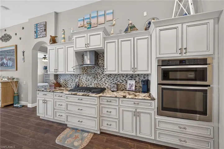 1725 Sw 52nd Ter, Cape Coral, Florida 33914