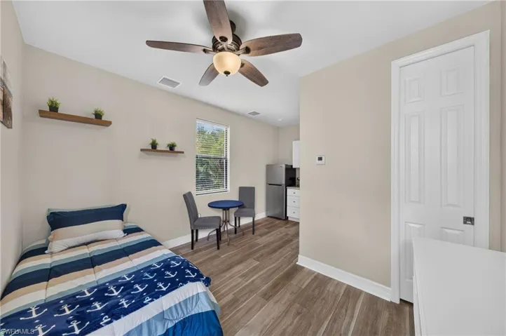 1725 Sw 52nd Ter, Cape Coral, Florida 33914