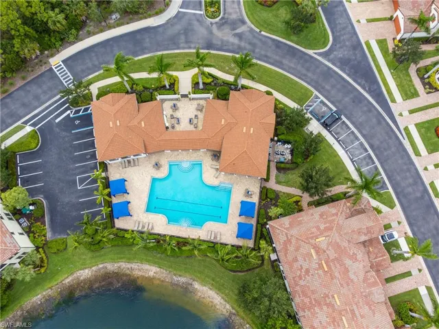 15205 Butler Lake Dr 101, Naples, Florida 34109