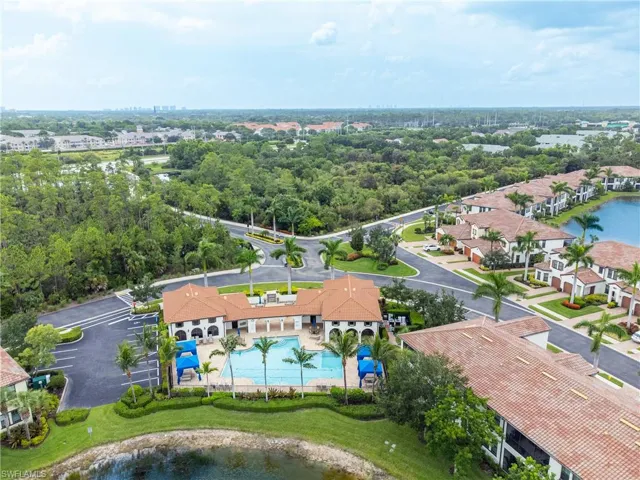 15205 Butler Lake Dr 101, Naples, Florida 34109
