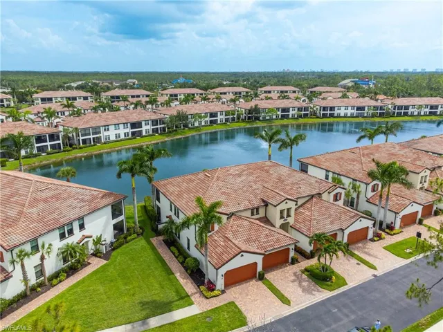 15205 Butler Lake Dr 101, Naples, Florida 34109