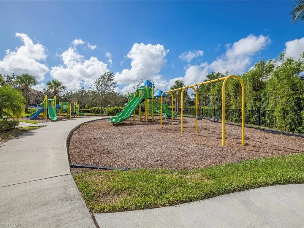 2478 Heydon CIR, Naples, FL 34120,225041475