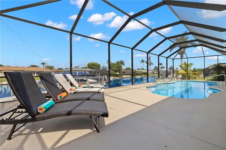 Pool Loungers
