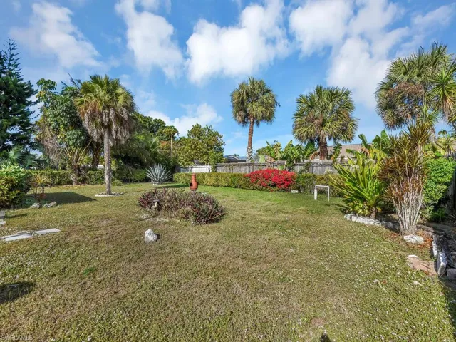 5469  27th SW PL, Naples, FL 34116