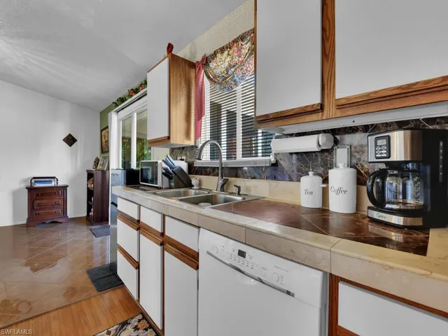 5469  27th SW PL, Naples, FL 34116
