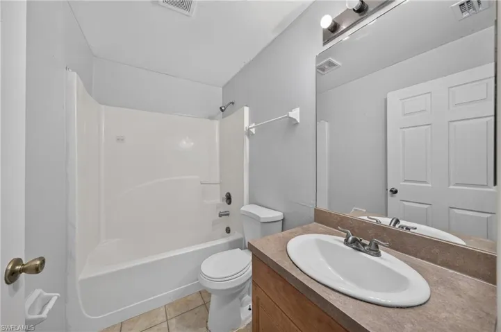 1133/1135 Gordon Ave S, Lehigh Acres, Florida 33973