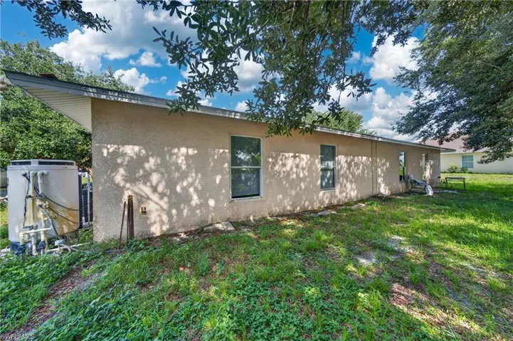 1133/1135 Gordon Ave S, Lehigh Acres, Florida 33973