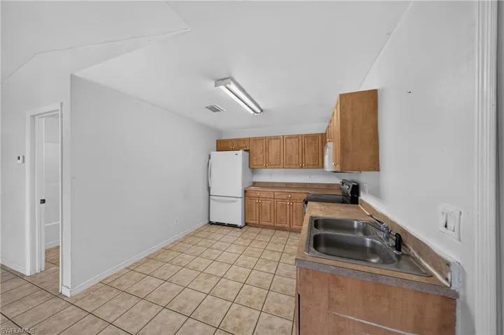 1133/1135 Gordon Ave S, Lehigh Acres, Florida 33973