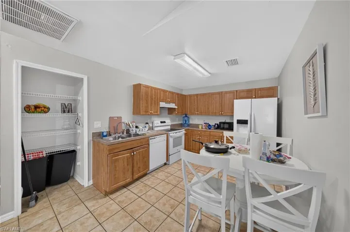 1133/1135 Gordon Ave S, Lehigh Acres, Florida 33973