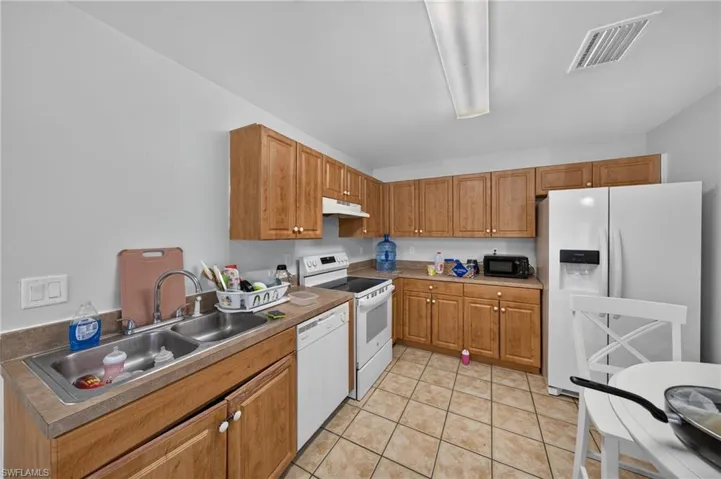 1133/1135 Gordon Ave S, Lehigh Acres, Florida 33973