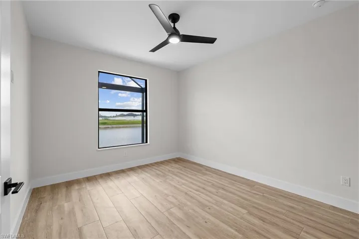 Guest bedroom 2