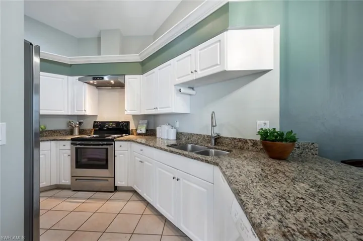 3166  Carriage  CIR, Naples, FL 34105