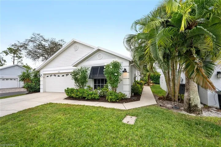 3166  Carriage  CIR, Naples, FL 34105