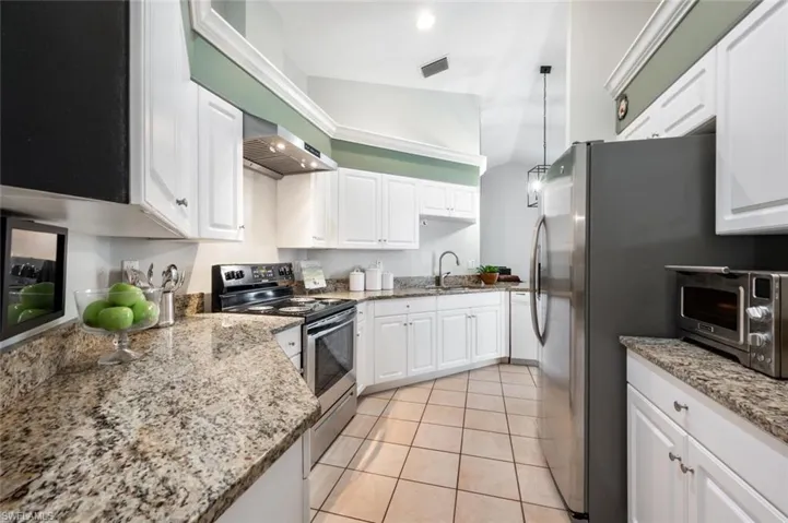 3166  Carriage  CIR, Naples, FL 34105