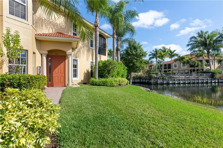 5050  Blauvelt  WAY, Naples, FL 34105