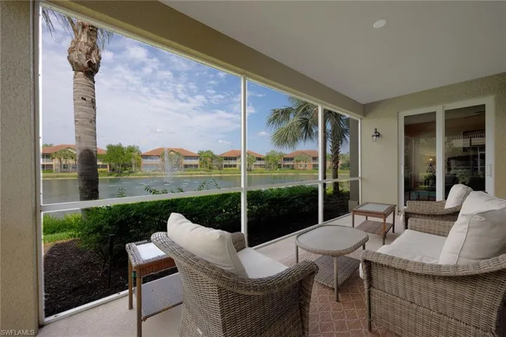 6626  Alden Woods  CIR, Naples, FL 34113