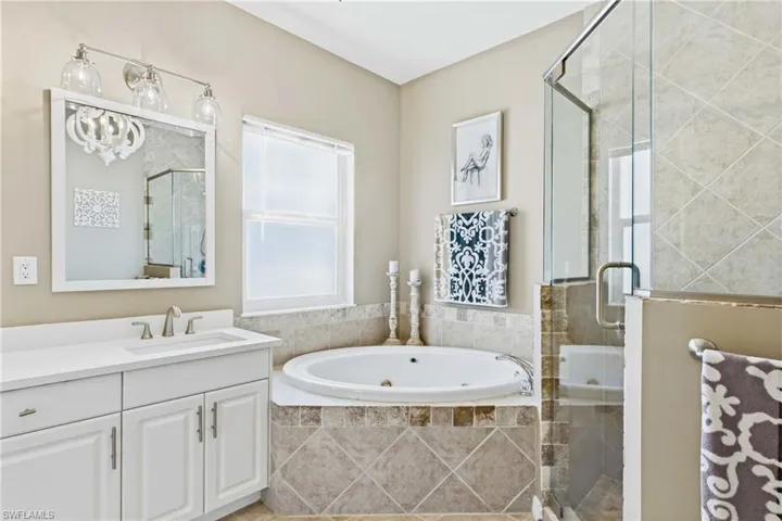2658 Sw 31st Ln, Cape Coral, Florida 33914