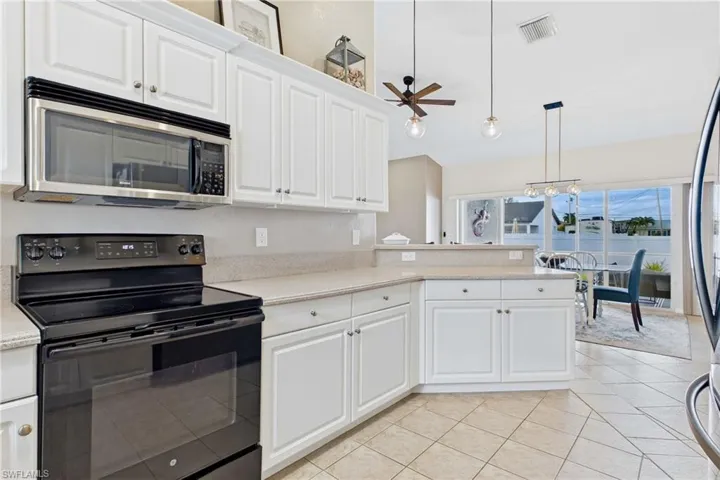 2658 Sw 31st Ln, Cape Coral, Florida 33914