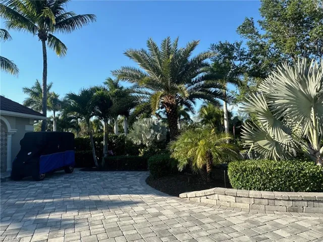 4721  Chariot  CT, Naples, FL 34114