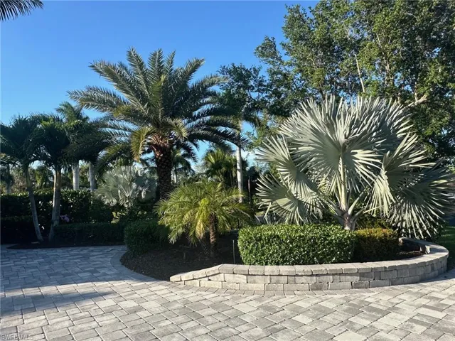4721  Chariot  CT, Naples, FL 34114