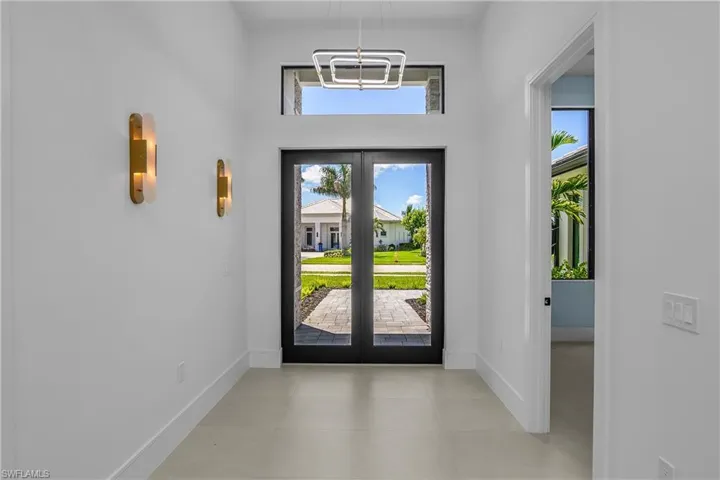 14318 Charthouse Cir, Naples, Florida 34114