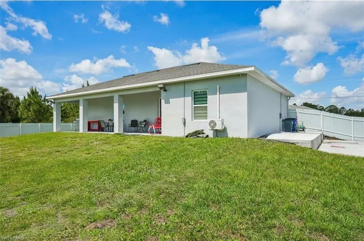 910 Richmond Ave N, Lehigh Acres, Florida 33972