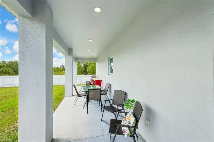 910 Richmond Ave N, Lehigh Acres, Florida 33972
