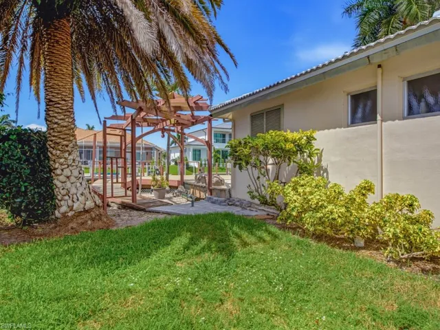 154 Hollyhock Ct, Marco Island, Florida 34145