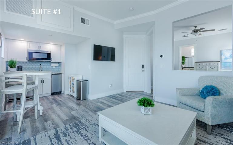 SUITE #1 GREAT ROOM/KITCHEN
