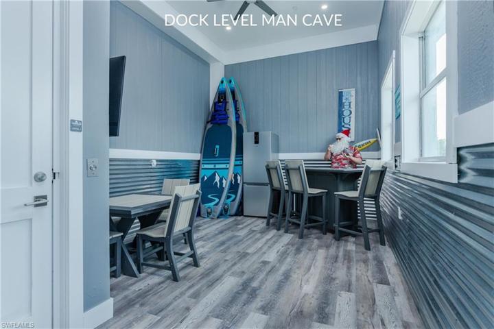 BONUS ROOM AT DOCK LEVEL