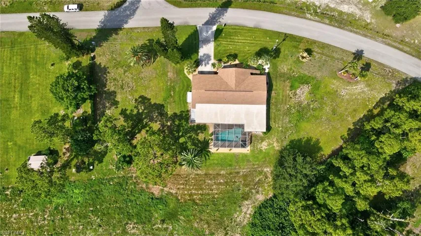 711 Mirror Lakes Dr, Lehigh Acres, Florida 33974