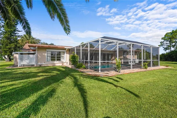 711 Mirror Lakes Dr, Lehigh Acres, Florida 33974