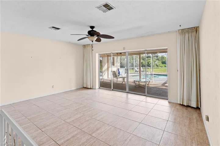 711 Mirror Lakes Dr, Lehigh Acres, Florida 33974