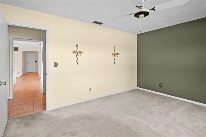 711 Mirror Lakes Dr, Lehigh Acres, Florida 33974