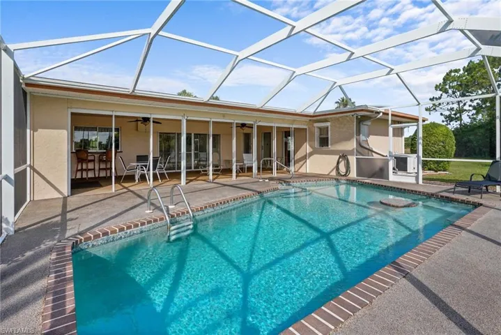 711 Mirror Lakes Dr, Lehigh Acres, Florida 33974