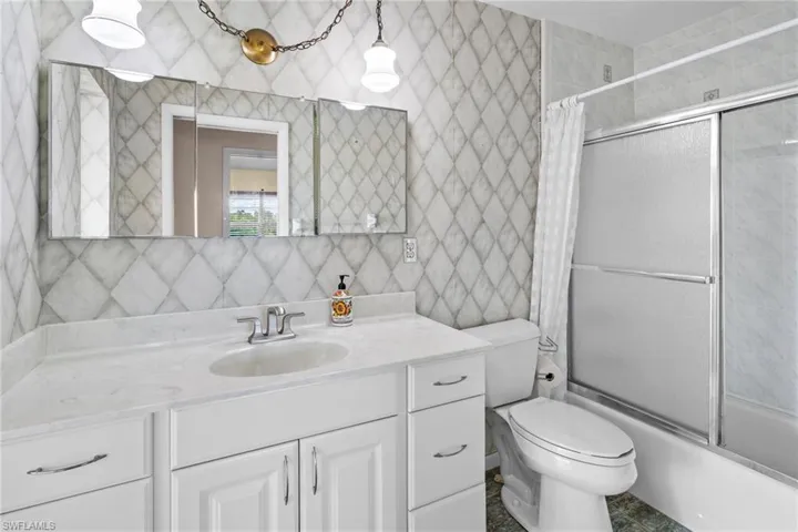 711 Mirror Lakes Dr, Lehigh Acres, Florida 33974