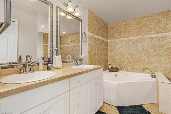 2123 SE 11th ST, CAPE CORAL FL 33990