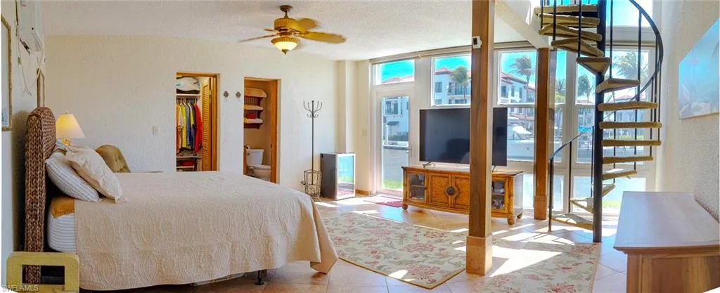First floor den converted to bedroom