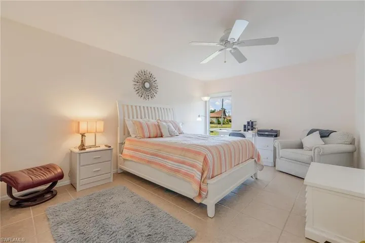 4263  Island  CIR, Fort Myers, FL 33919