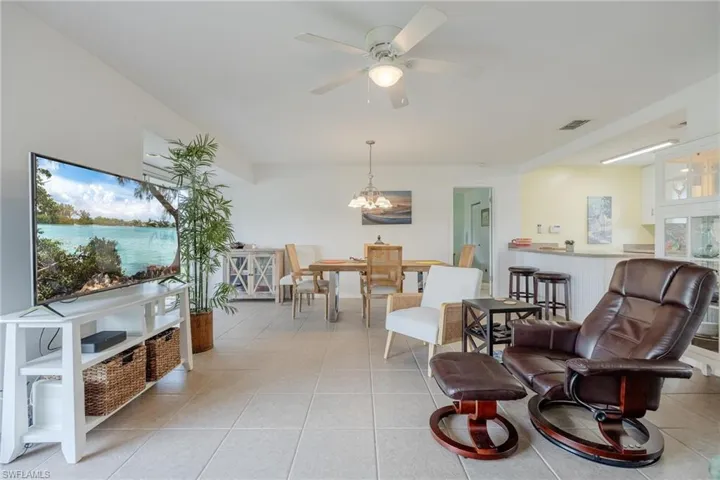 4263  Island  CIR, Fort Myers, FL 33919