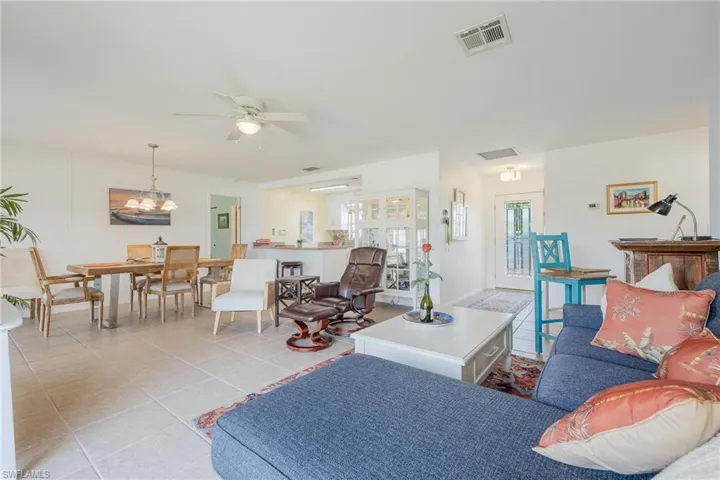 4263  Island  CIR, Fort Myers, FL 33919