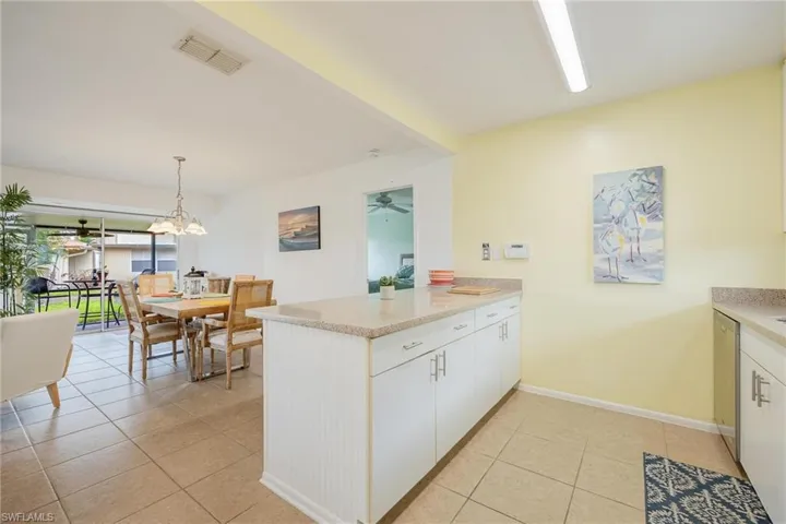 4263  Island  CIR, Fort Myers, FL 33919