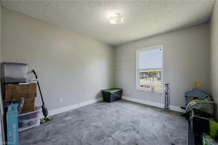 112  Airview  AVE, Lehigh Acres, FL 33936