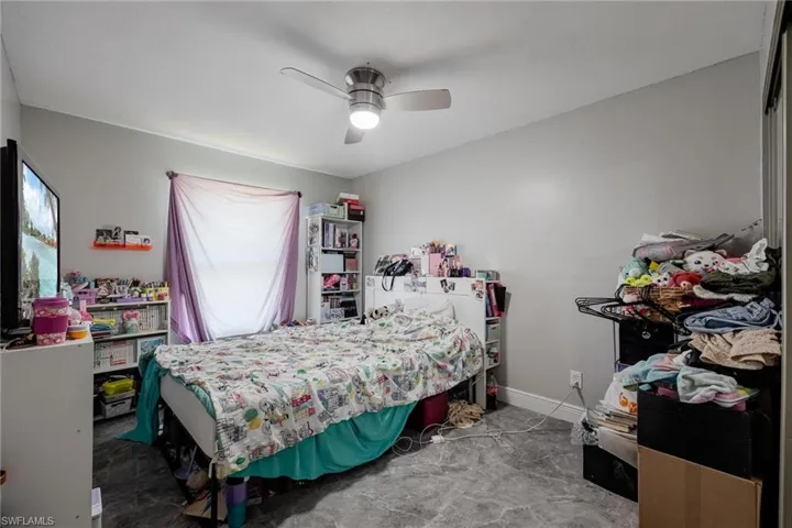 112  Airview  AVE, Lehigh Acres, FL 33936